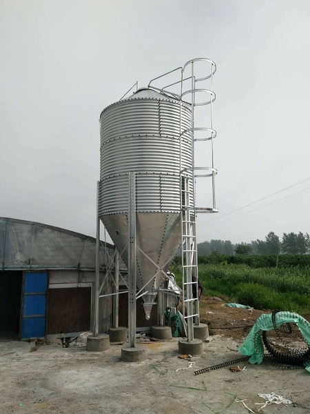 散裝料塔的使用好處多多，你如果是養(yǎng)殖戶再不使用就過時了