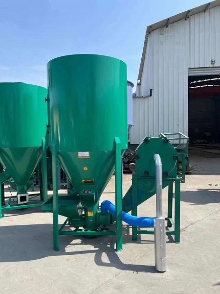 小型飼料粉碎機(jī) 飼料生產(chǎn)過程中粉碎工段的幾點(diǎn)建議 。