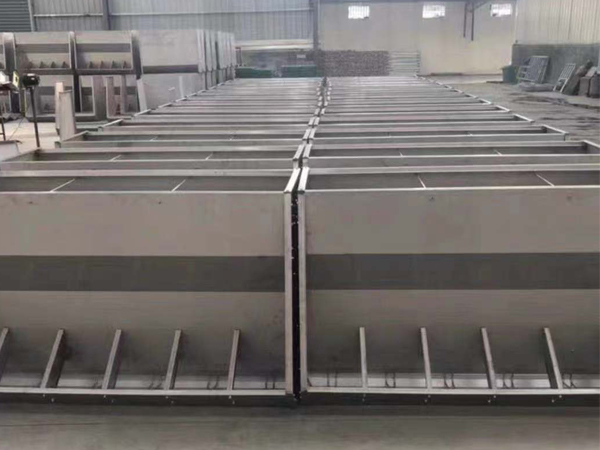 飼料粉碎攪拌機